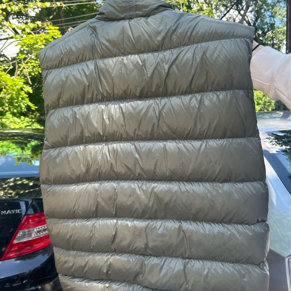 Canada Goose Crofton vest with garment bag - Picture 3 of 4